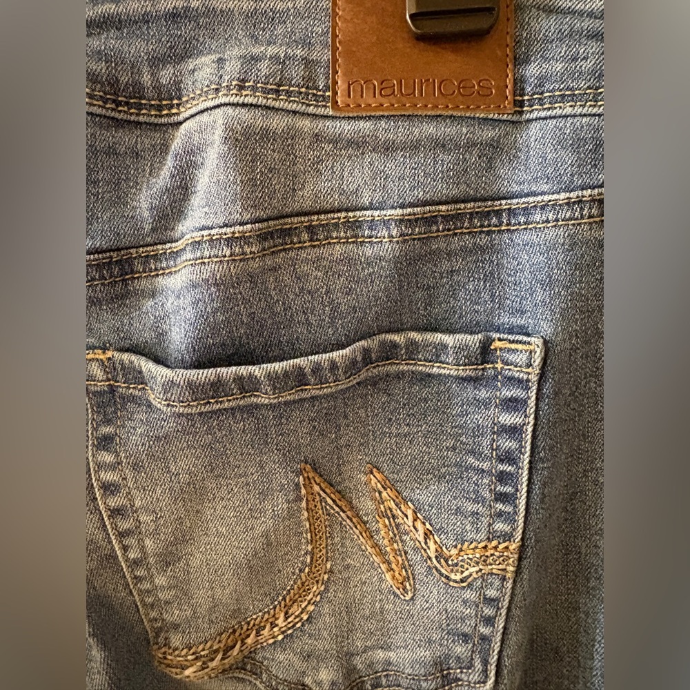Maurices Classic Blue Denim with Tan Accents - size 10 regular